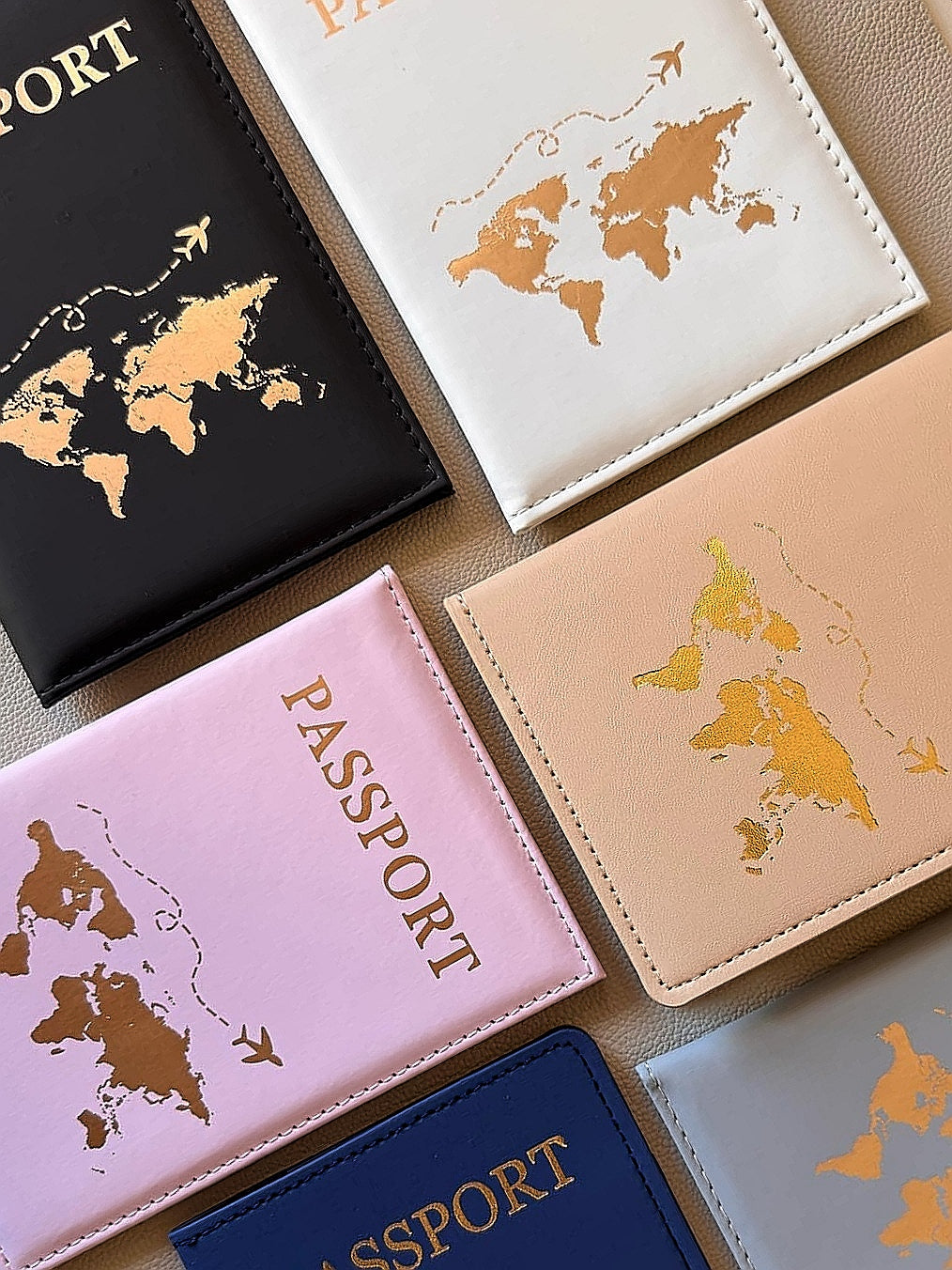 Le protège passeport + l'étiquette valise personnalisés