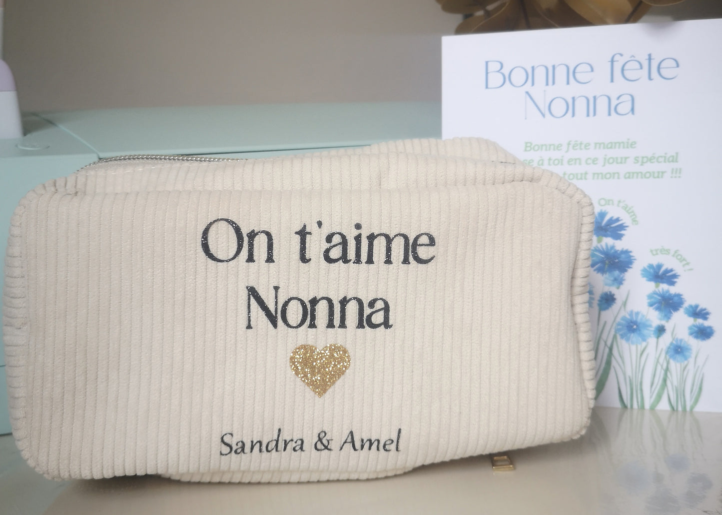 La trousse en velours côtelé beige